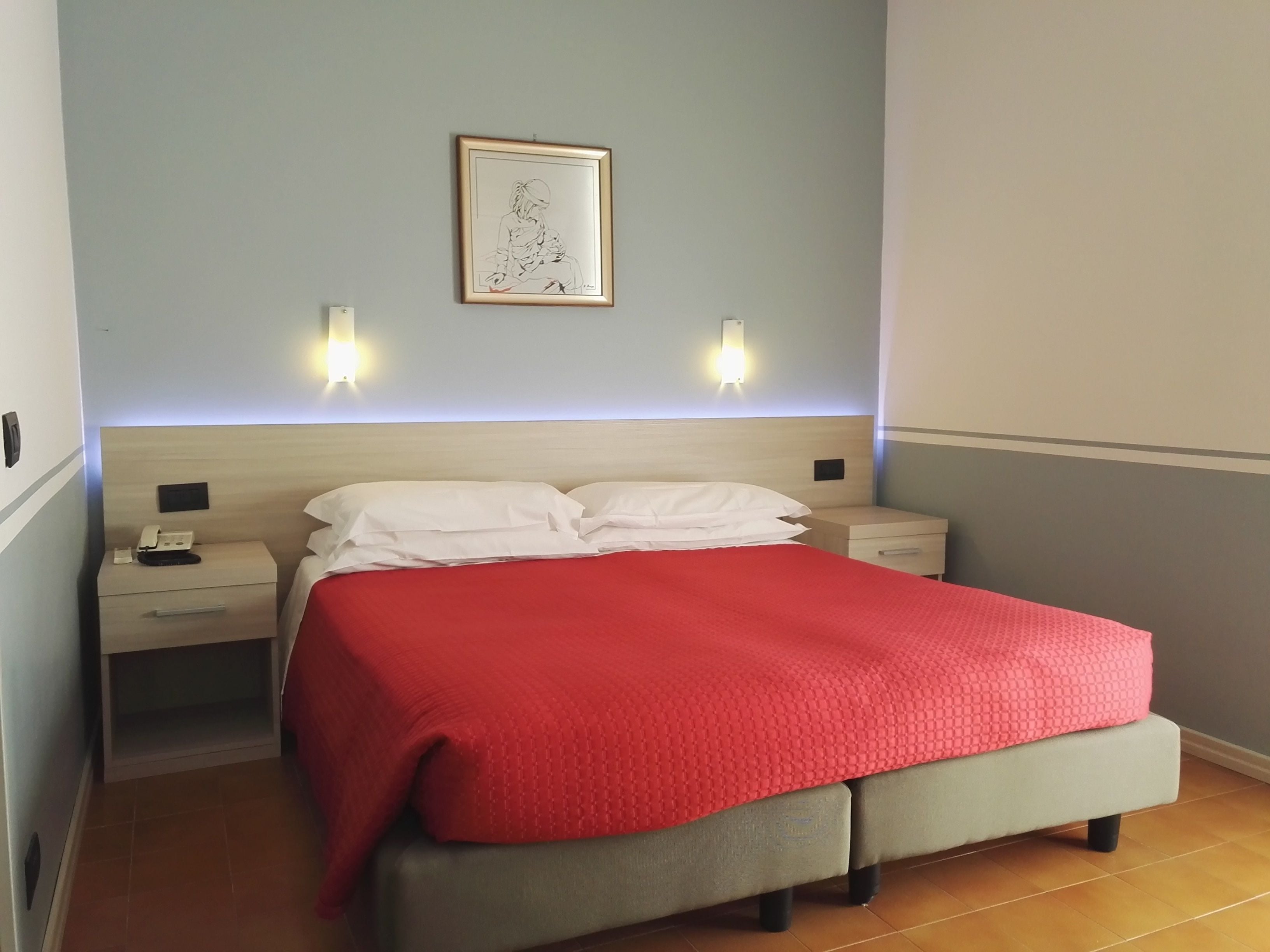 标准房, 1 张双人床 | 迷你吧、客房内保险箱、办公桌、免费 WiFi