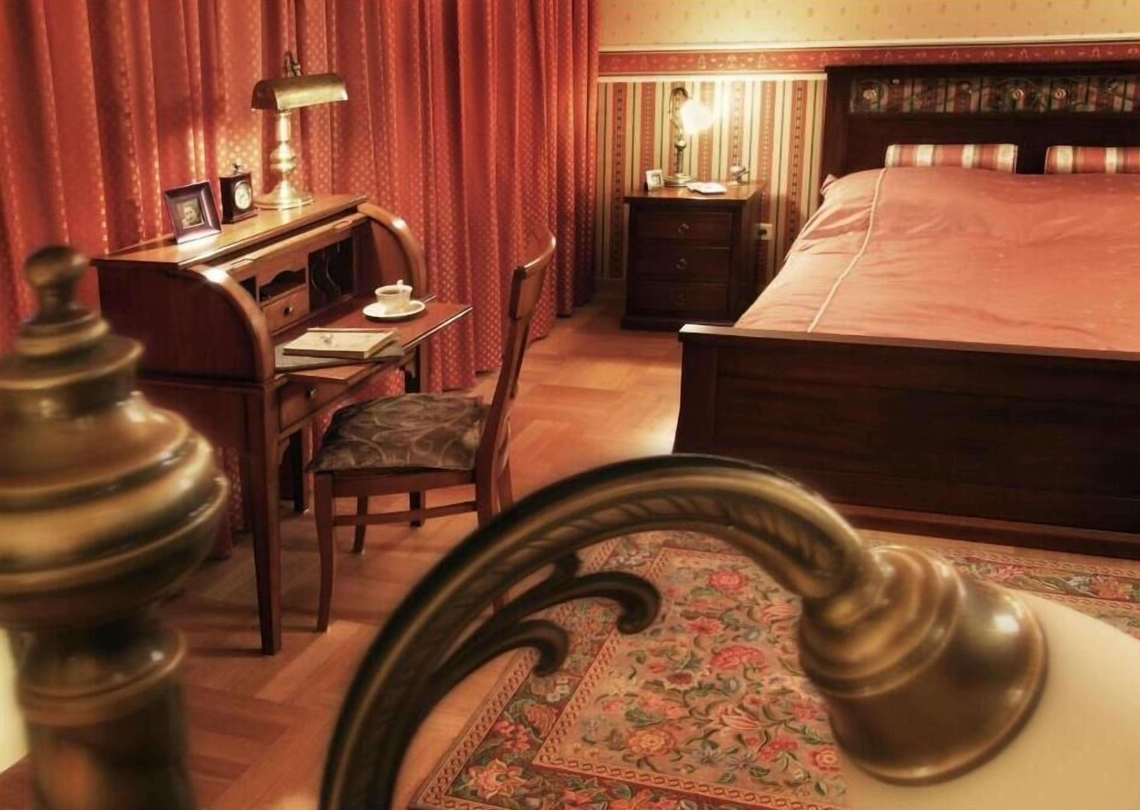 Photo - Duval Apartments