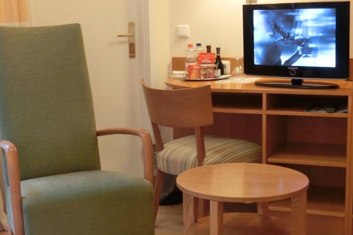 Standard Single Room | Hypo-allergenic bedding, in-room safe, individually furnished