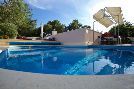 Villa Daniela – Affordable hotel in Bol