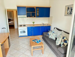 Family Apartment | Living area | LCD TV - Villa Daniela (Bol)