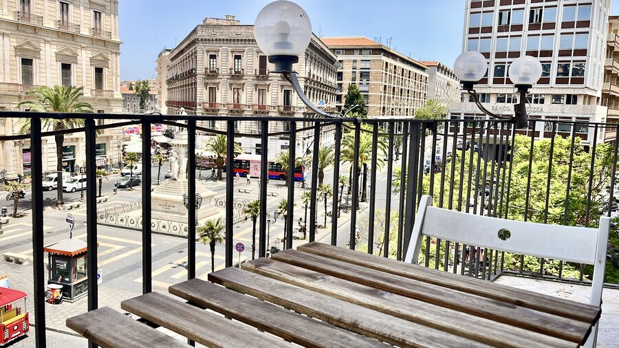 B&B Stesicoro InHabit- Guesthouse City Center