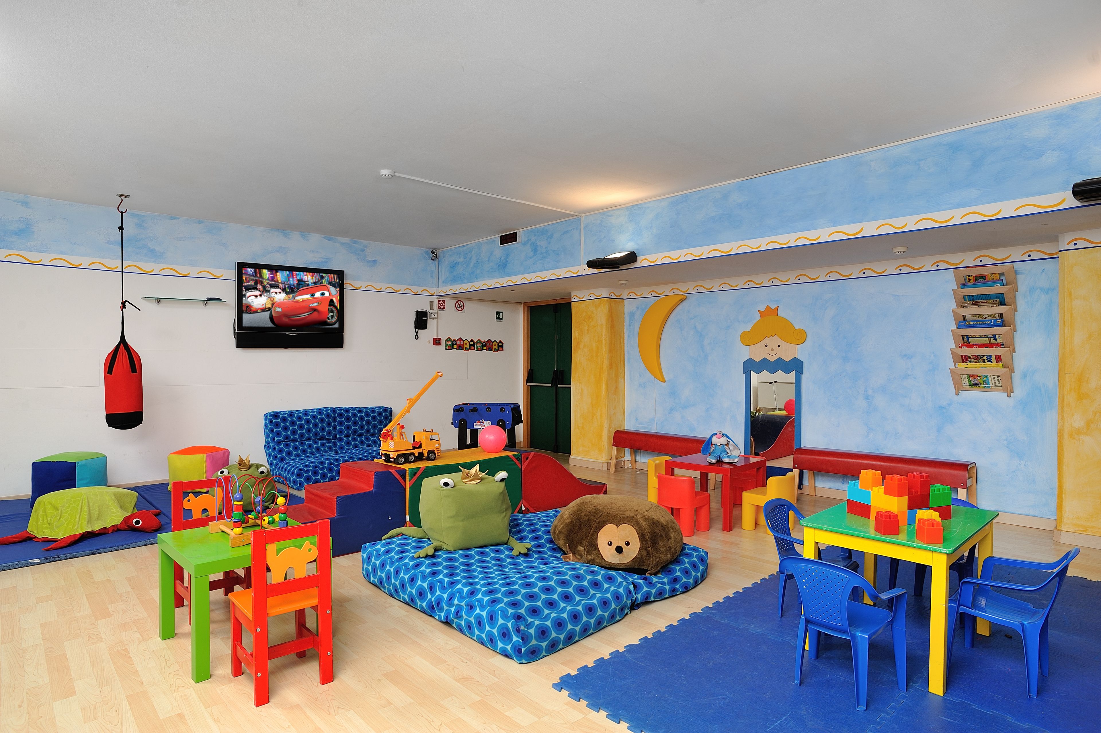 children’s play area – indoor