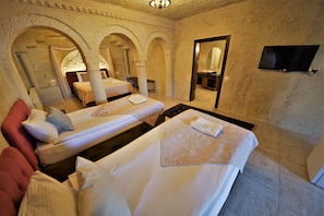 Down duvets, minibar, individually decorated, individually furnished