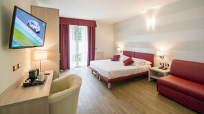 Ropa de cama de alta calidad y minibar 