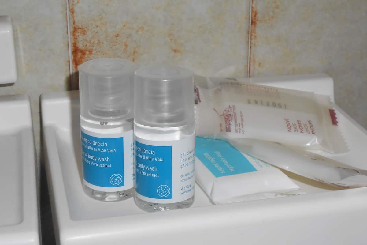 family quadruple room, 2 bedrooms, private bathroom | bathroom amenities | shower, free toiletries, hair dryer, bidet