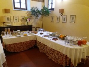 Breakfast area - Lo Spedalicchio (Bastia Umbra)
