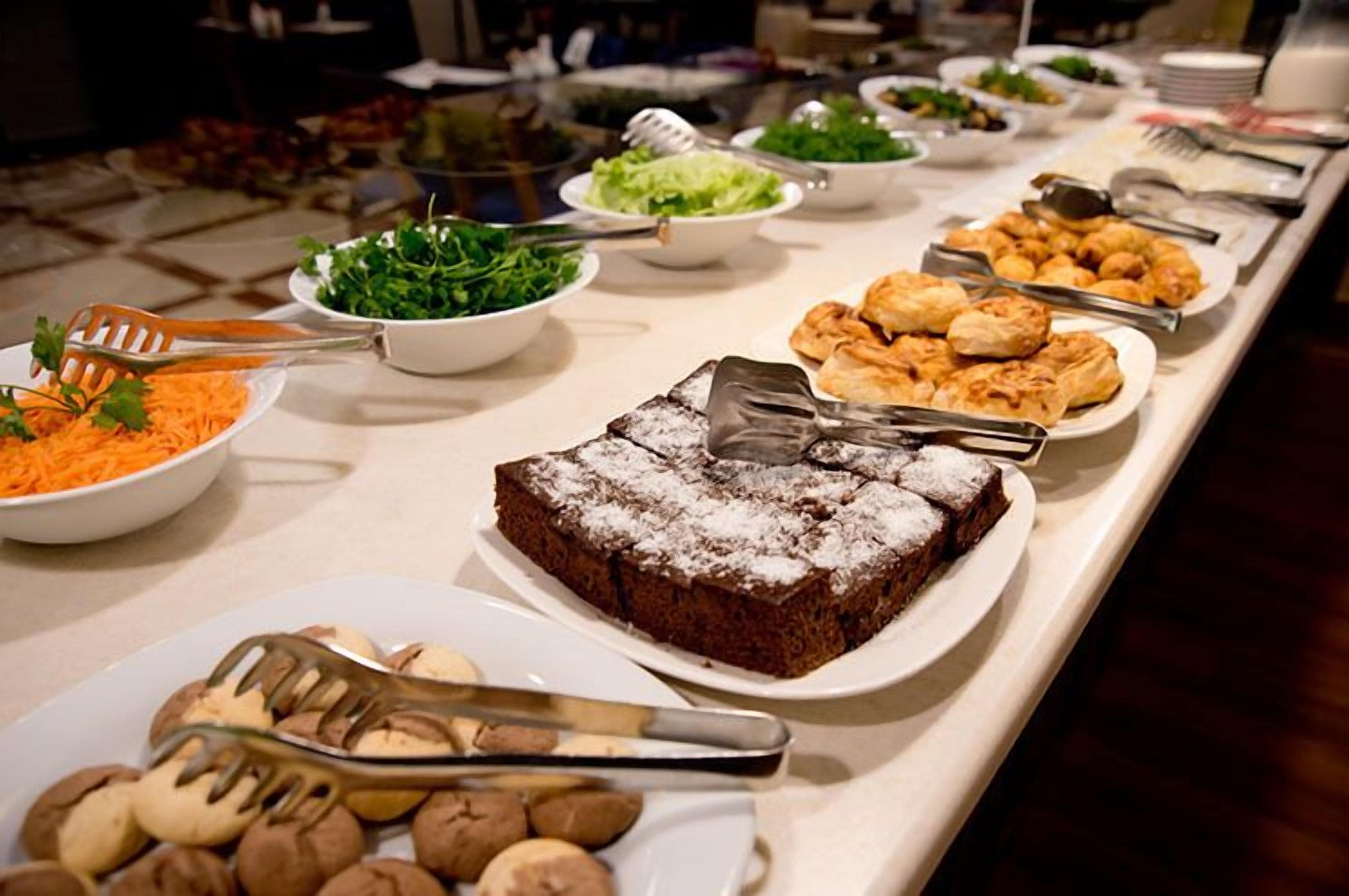 Desayuno buffet todos los días (con cargo) 