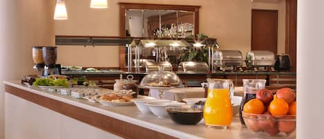 Daily buffet breakfast for a fee