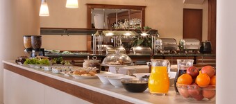 Taksim Metropark Hotel