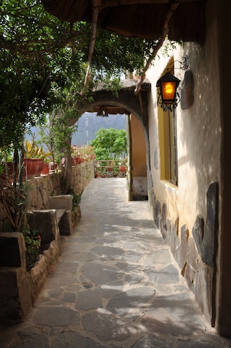 Kuntur Wassi Colca Hotel