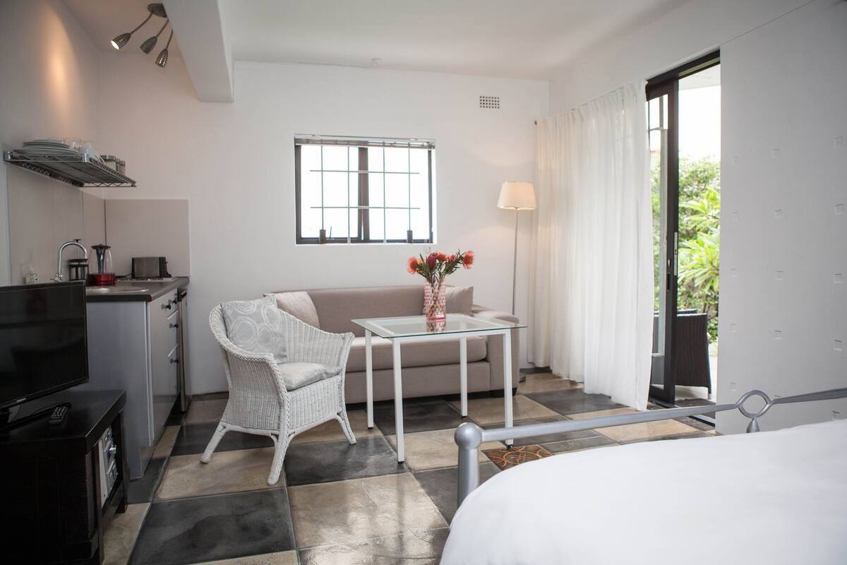 Apartment, Terrace, Garden View (Small) | Minibar, desk, blackout curtains, iron/ironing board