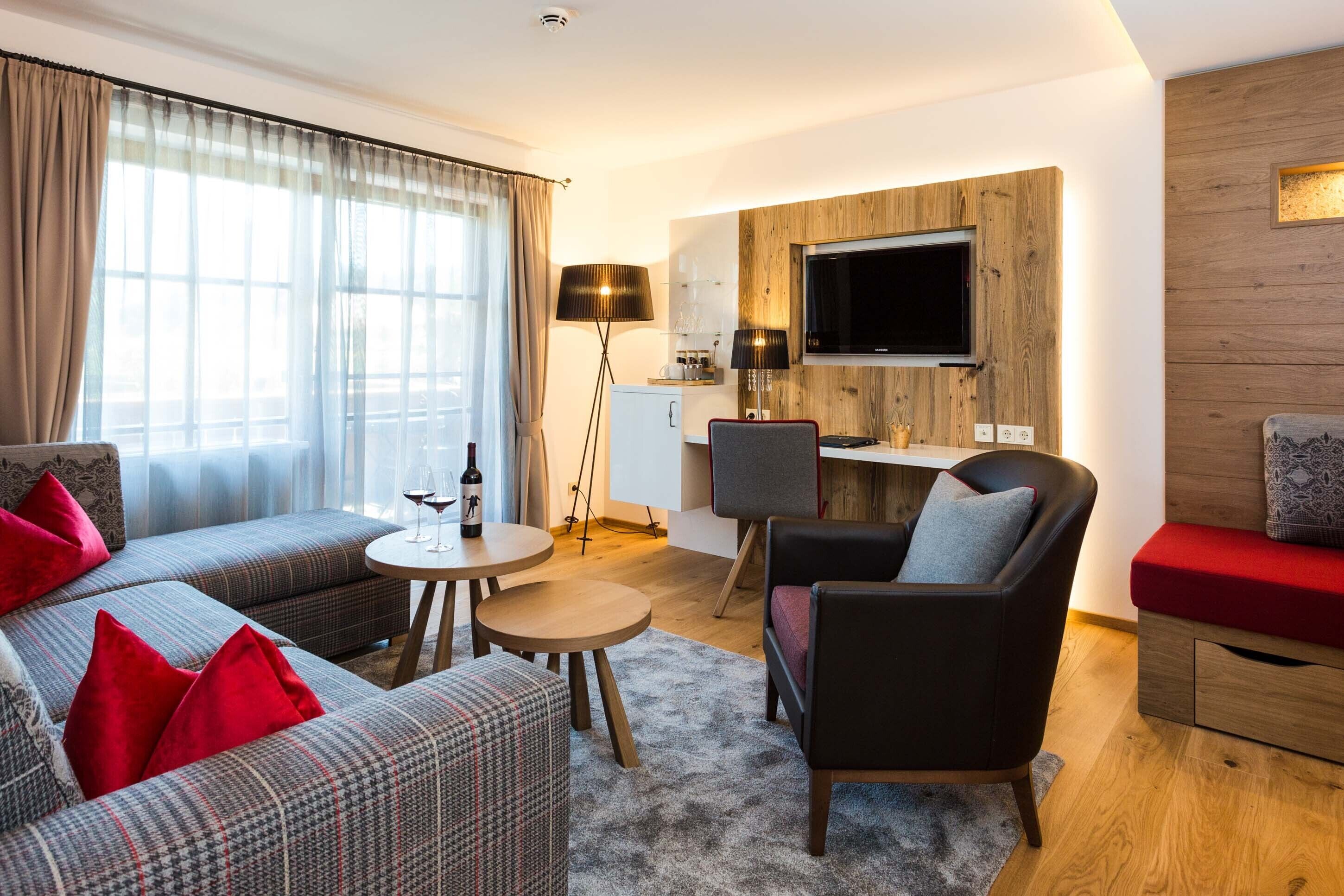 traditional suite | living area | books, heated floors