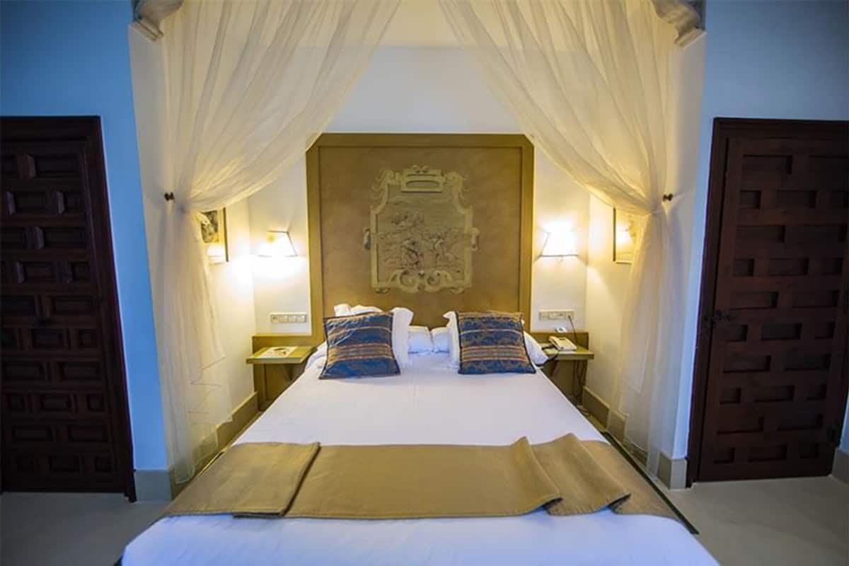 double room, 1 double bed | 1 bedroom, in-room safe, individually decorated, free wifi