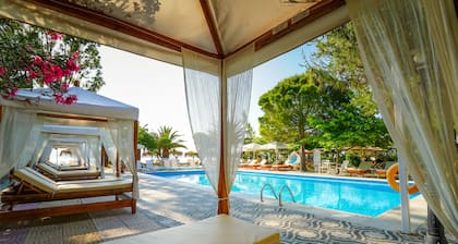 Summery Hotel