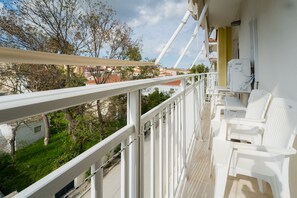 Familieværelse - 2 soveværelser - byudsigt | Udsigt fra balkon