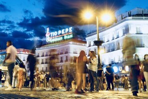 Shopping centre -  Blume Cruz Suites (Madrid)