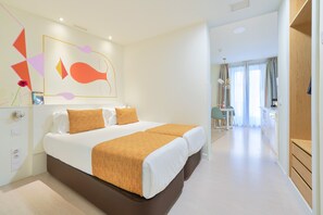 Superior Suite, Balcony (1, 2 and 3 pax) | Premium bedding, down duvets, in-room safe, individually decorated - Blume Cruz Suites (Madrid)