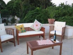 ลานระเบียง/นอกชาน