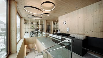 Sauna, Dampfbad, Aromatherapie, Sportmassagen, Reflexologie