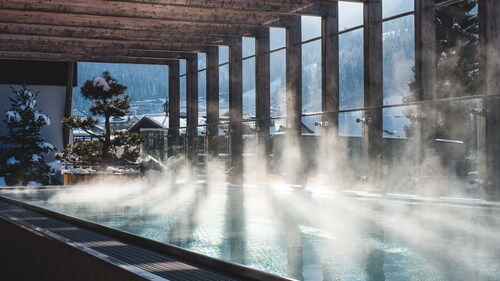 Dips&Drops – SUPERIOR HOTEL · SPORTS · SPA · RESTAURANTS