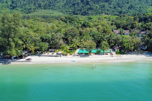 Centara Chaan Talay Resort & Villas