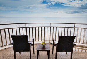 Premier Seaview | วิวจากห้องพัก