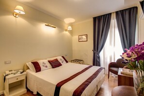 Minibar, coffres-forts dans les chambres, chambres insonorisées