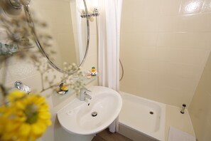 Bathroom - Hotel Garni Landhaus Traunbachhäusl (Ruhpolding)