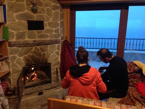 Fireplace - Lale Pansiyon (Egirdir)