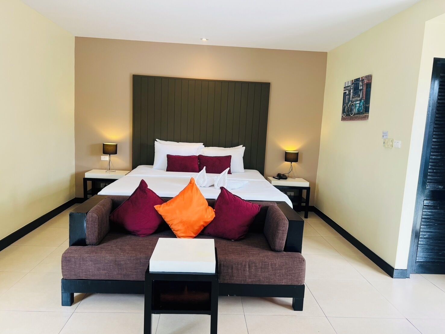 Deluxe Room | Colchones Select Comfort, minibar, caja fuerte y escritorio