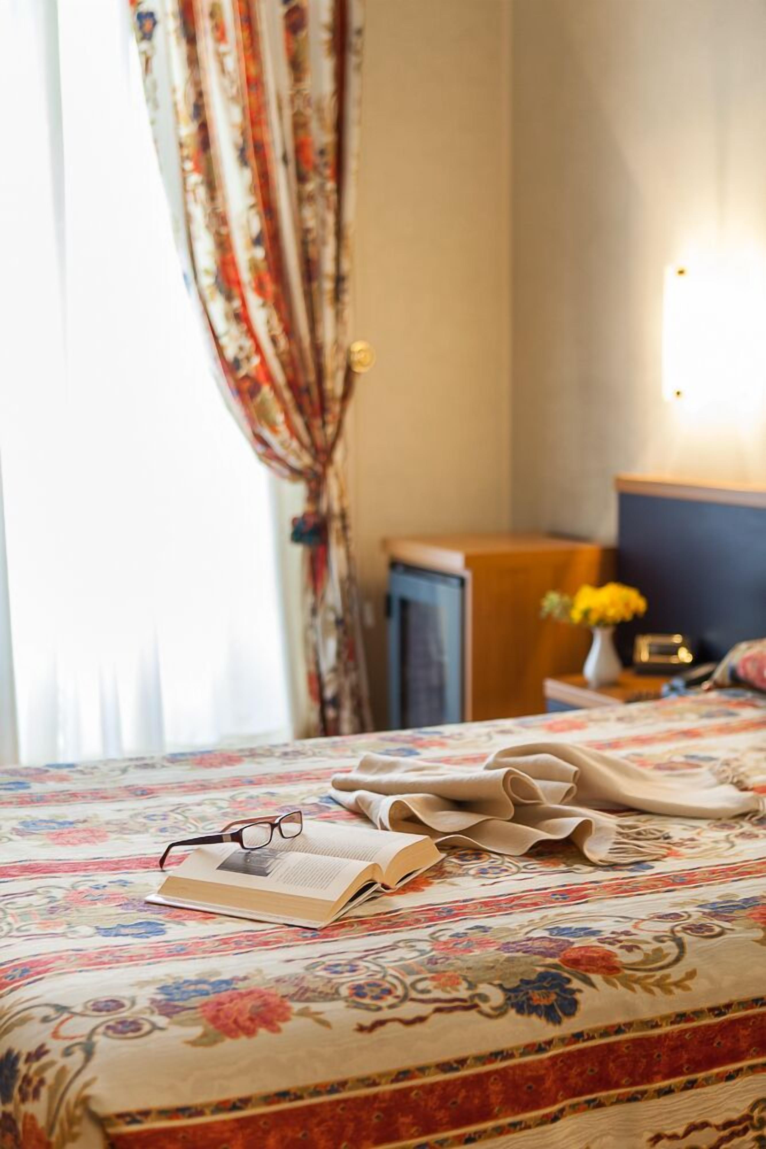 Minibar, Schreibtisch, schallisolierte Zimmer, kostenloses WLAN