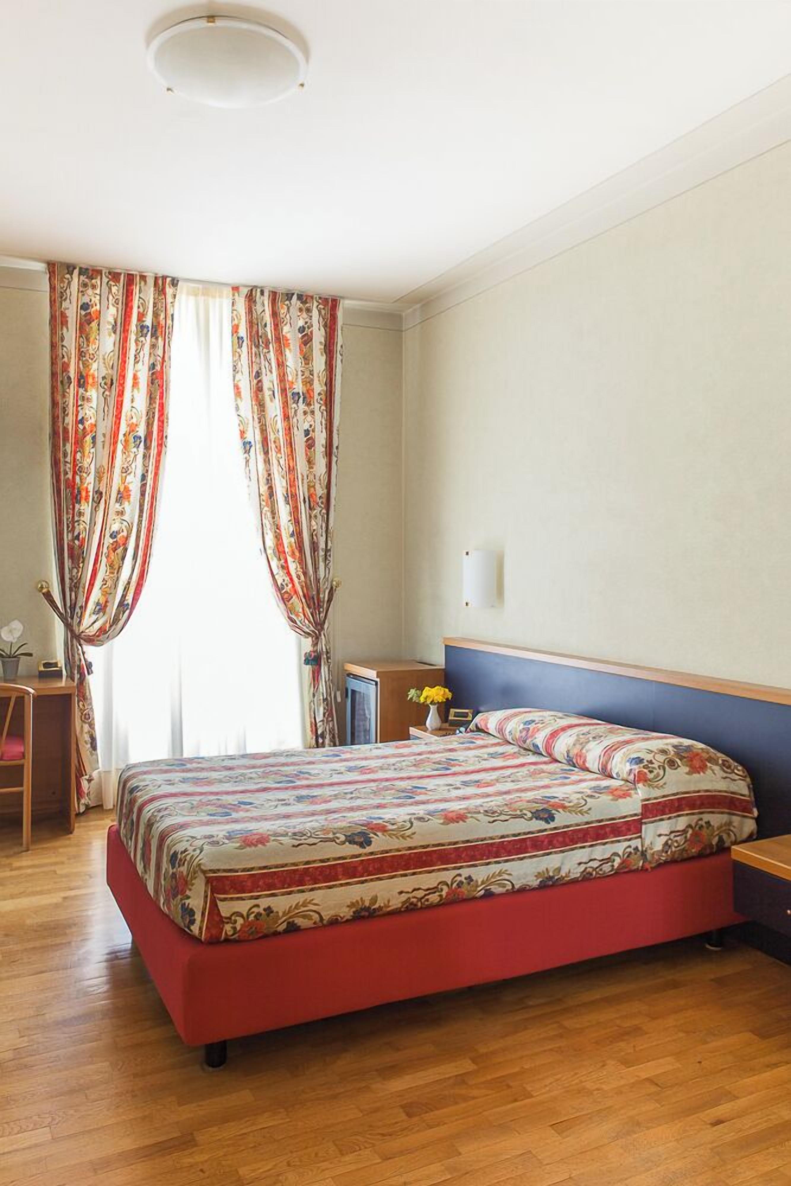 미니바, 책상, 방음 설비, 무료 WiFi