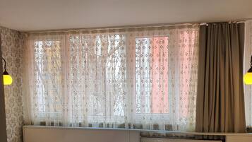 Zimmersafe, schallisolierte Zimmer, Bügeleisen/Bügelbrett