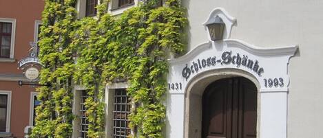 Fachada de la propiedad