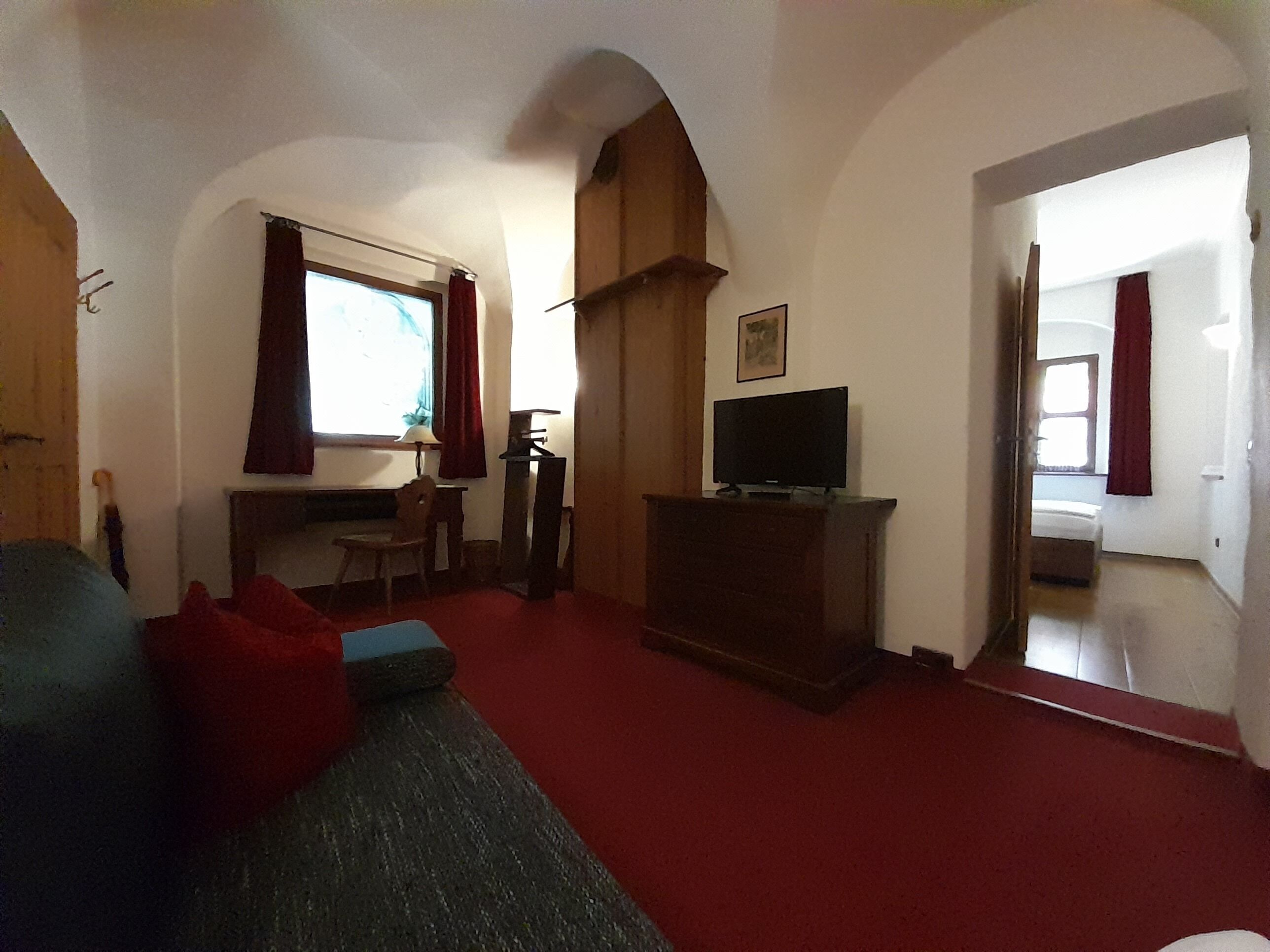 standard double room, non smoking | living area | 81-cm flat-screen tv with cable channels, tv