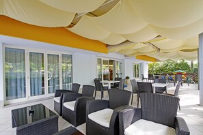 الإطلالة من المنشأة