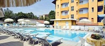 Parador Hotel Residence