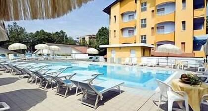 Parador Hotel Residence