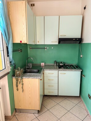 Desk, free cribs/infant beds - Parador Hotel Residence (Cesenatico)