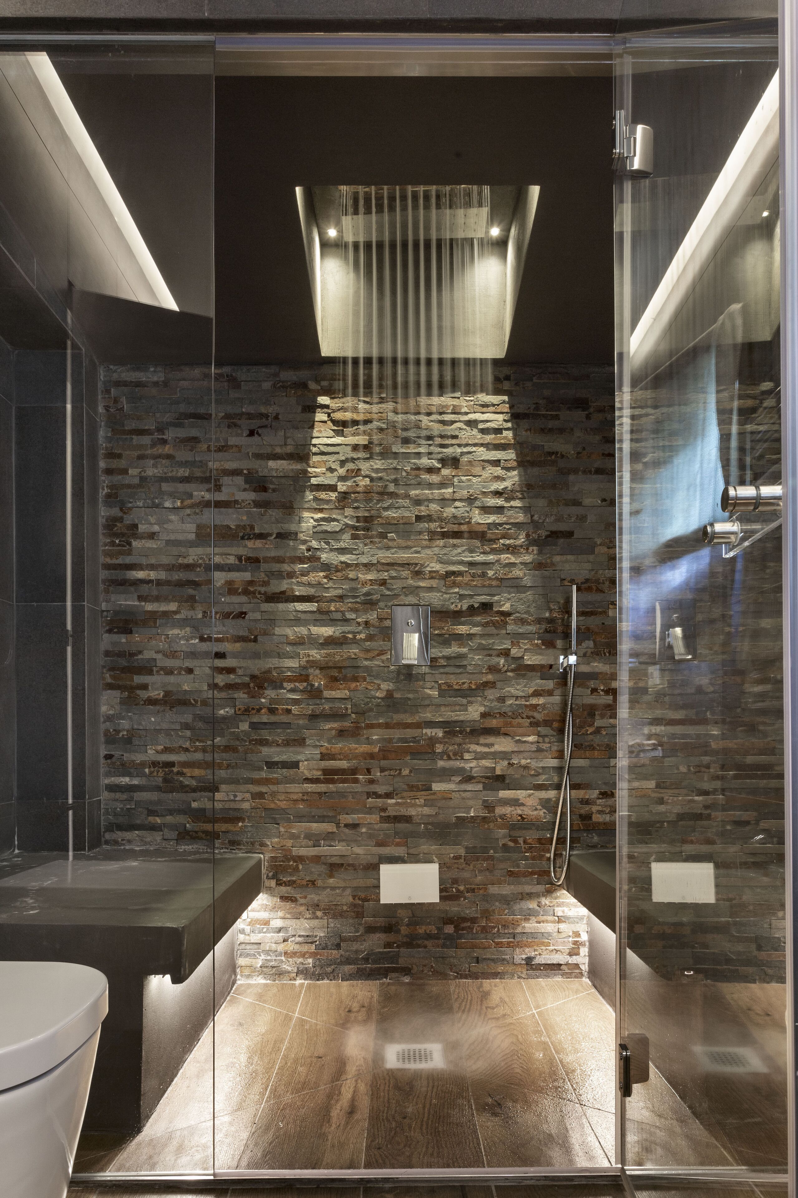 superior suite | bathroom | free toiletries, hair dryer, bathrobes, slippers