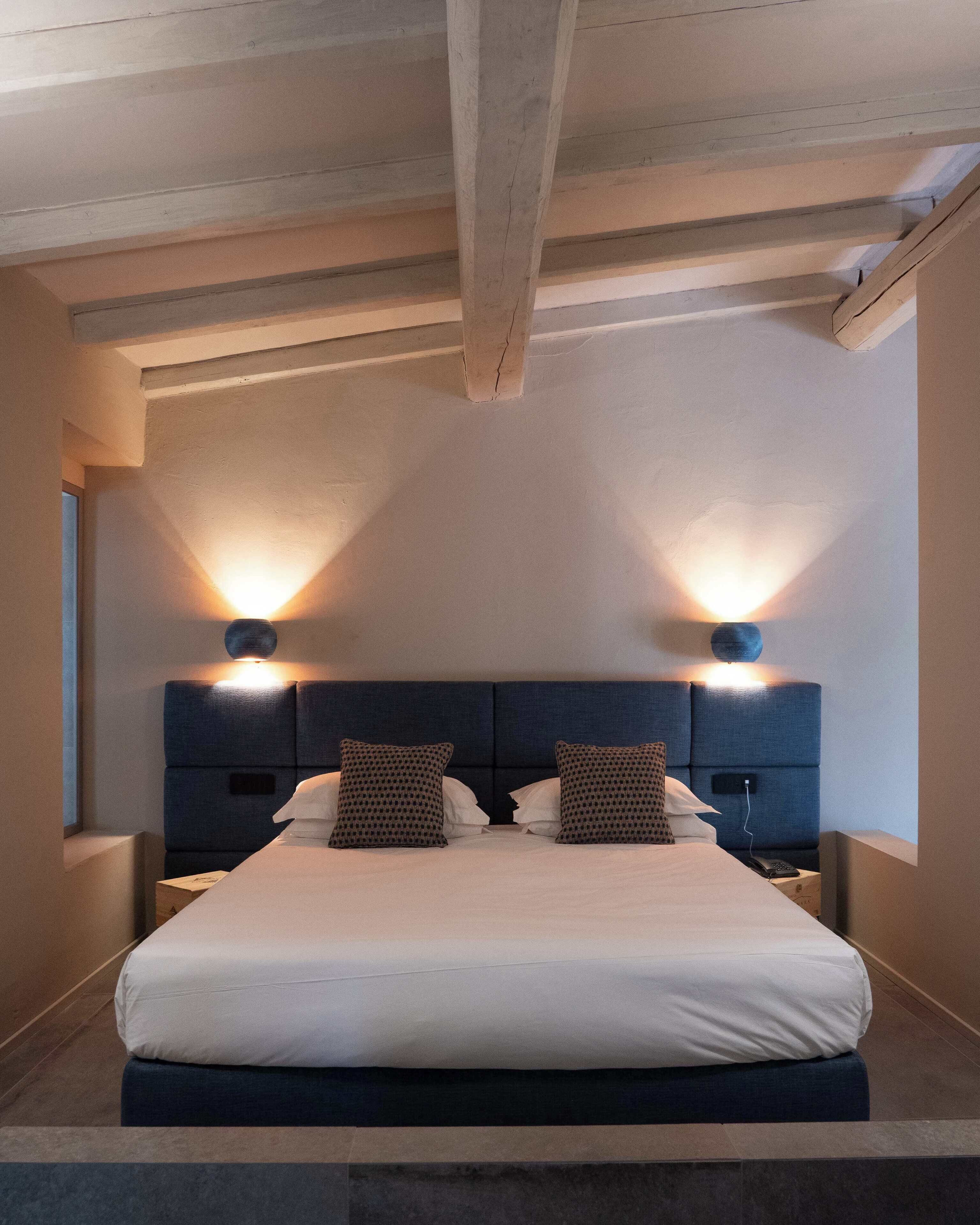 Suite | Premium bedding, minibar, in-room safe, soundproofing