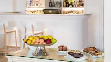 Bar (trong khuôn viên)