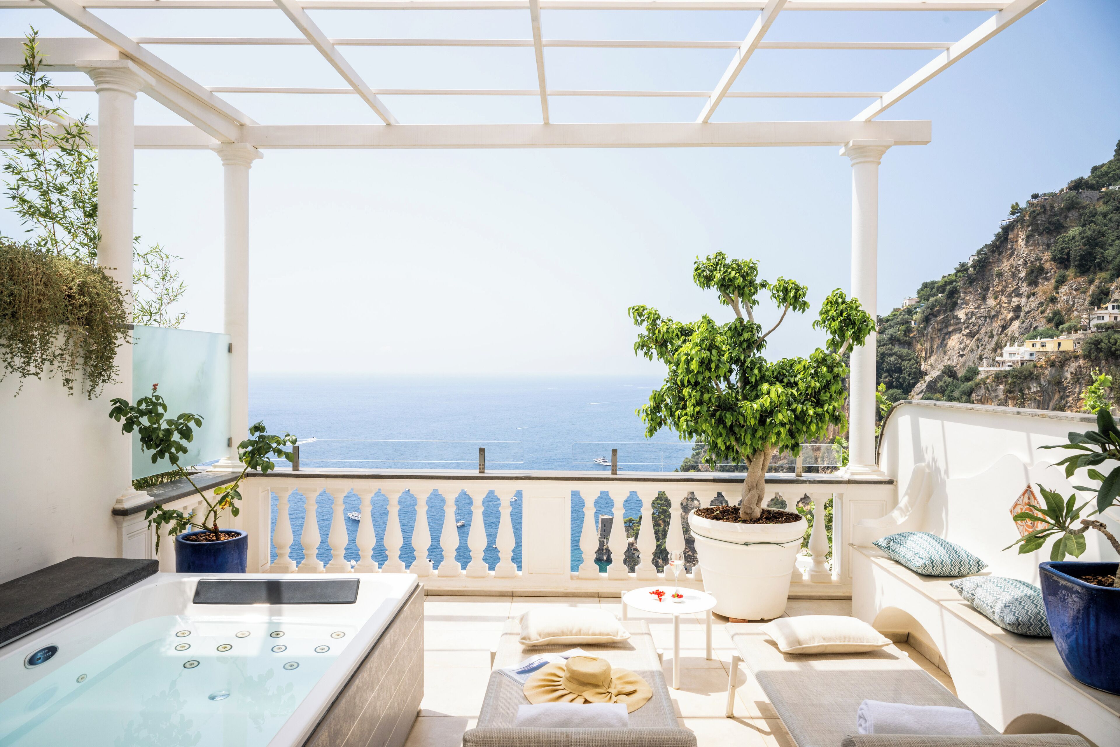 Junior-Suite, 1 Schlafzimmer, Terrasse, Meerblick | Terrasse/Patio