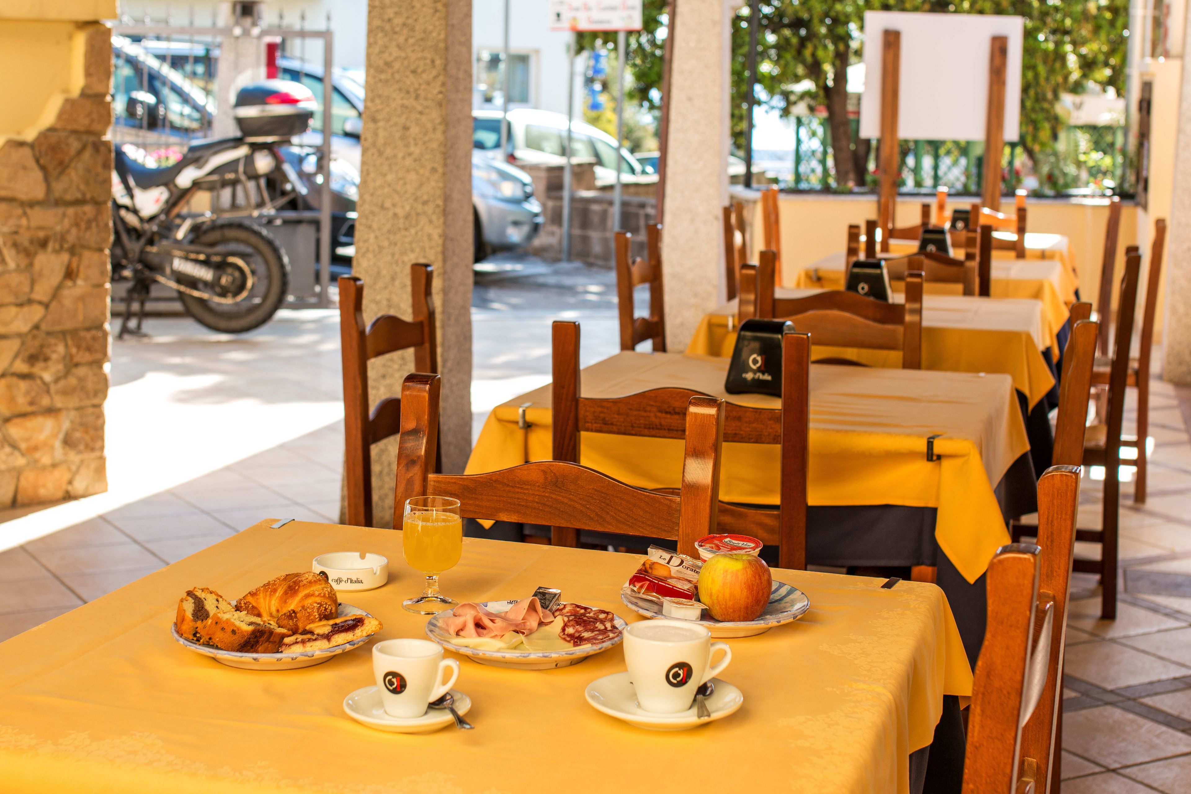 Breakfast area