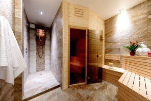 Whirlpool, Dampfbad, Massageanwendungen