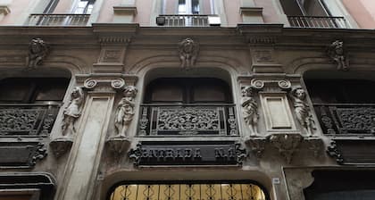 Las Ramblas Pasaje Bacardi Apartments