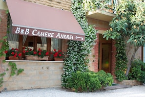 Front of property - B&B Camere Andrei (Pienza)