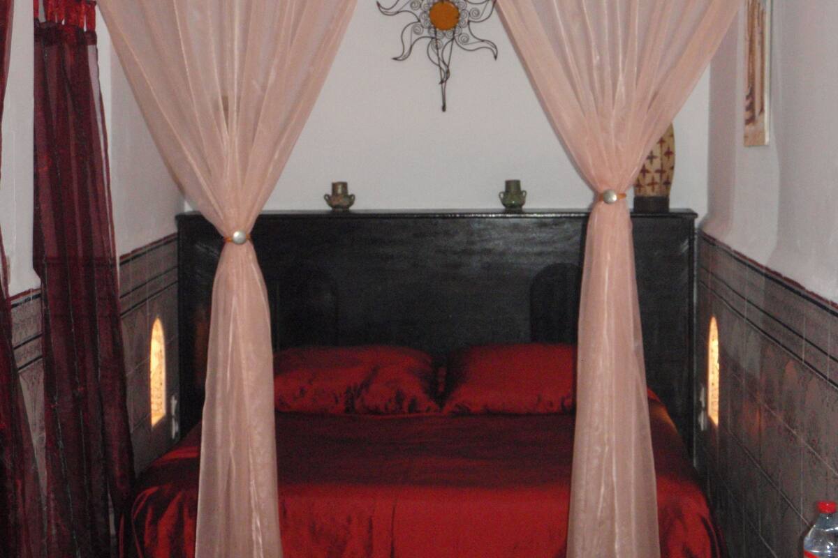 Premium bedding, individually decorated, blackout curtains