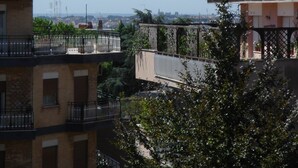 Unclassified image, 3 of 20, button - Alla Balduina (Rome)